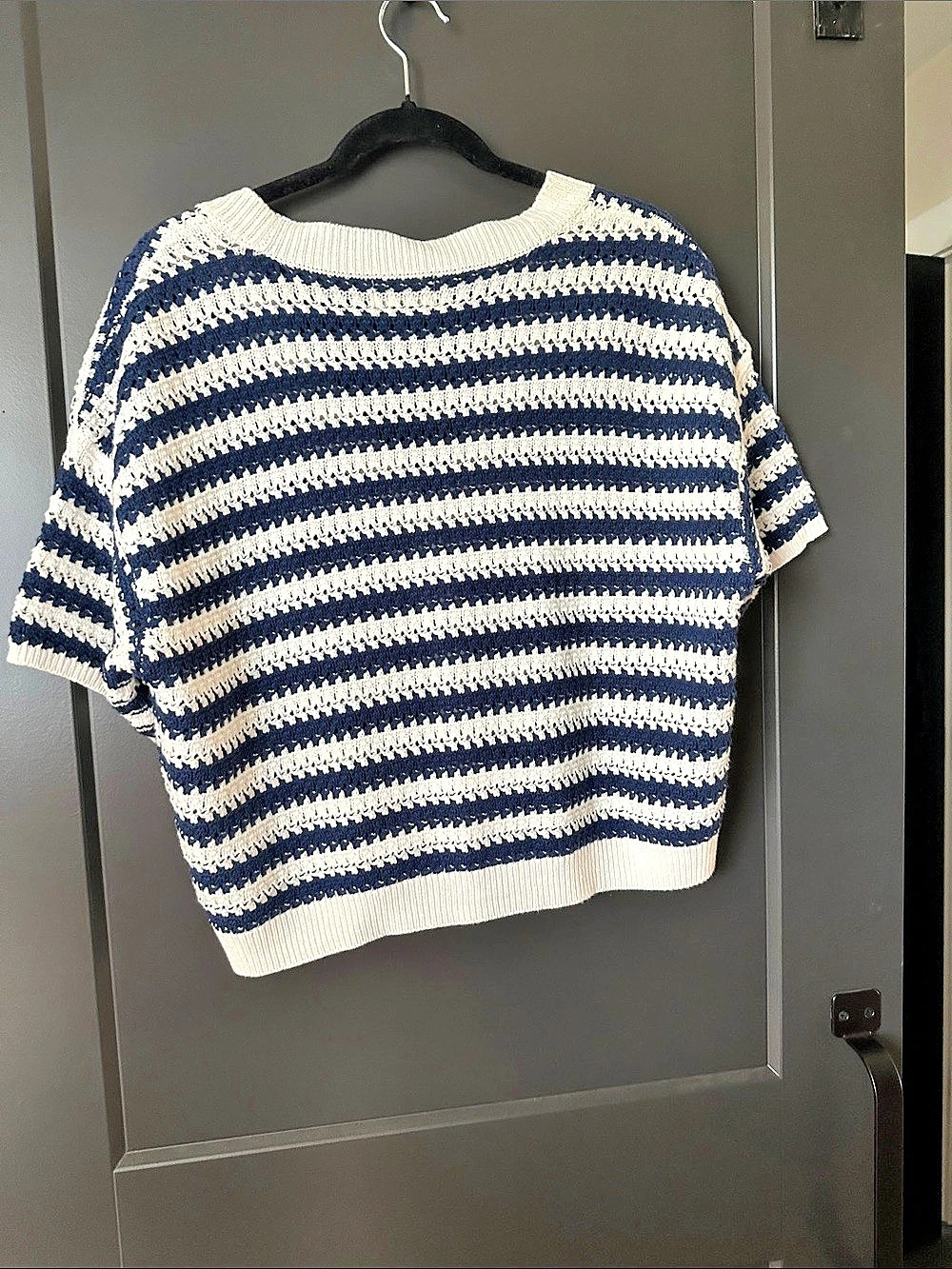 Universal Thread Short-Sleeve Button-Front Cardigan Blue & Cream Medium - Picture 2 of 3